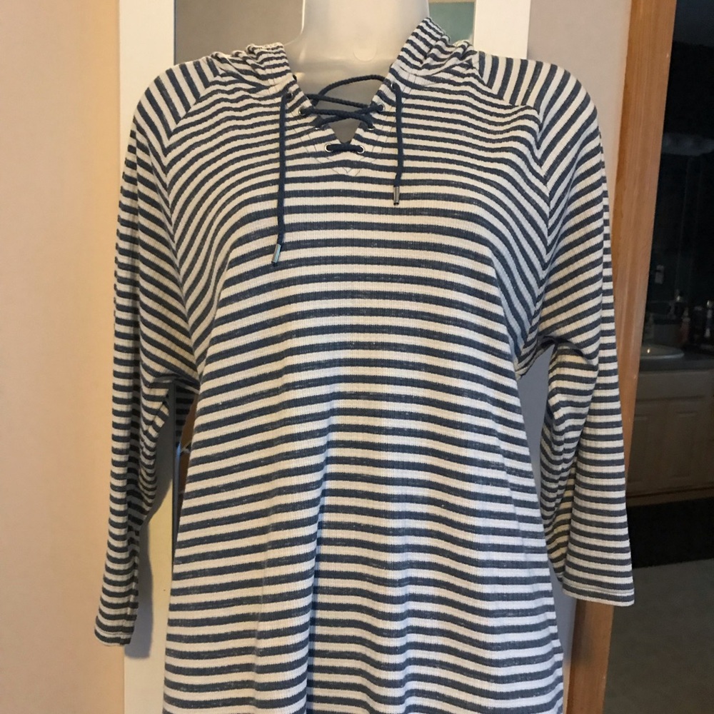 Chaps blue striped hoodie